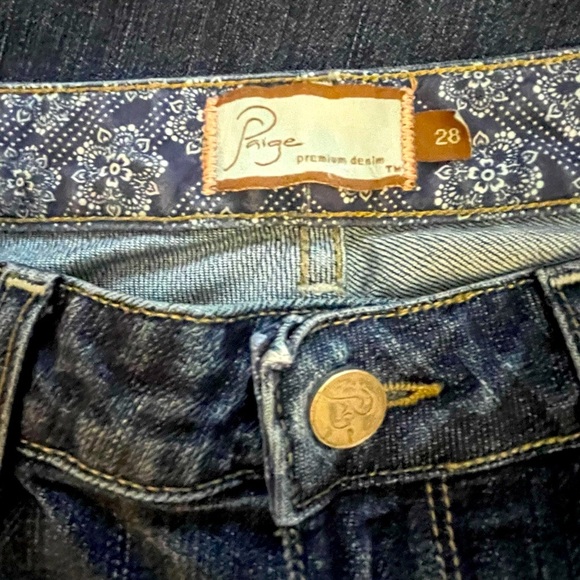 Paige Melrose Straight Leg Low Rise Blue Denim Jeans with Frayed Hem. Size 27 - Picture 8 of 10